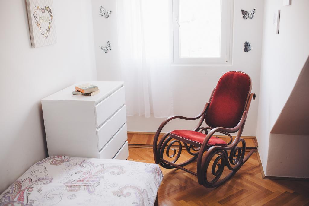 Apartments And Rooms Ille Σίμπενικ Εξωτερικό φωτογραφία